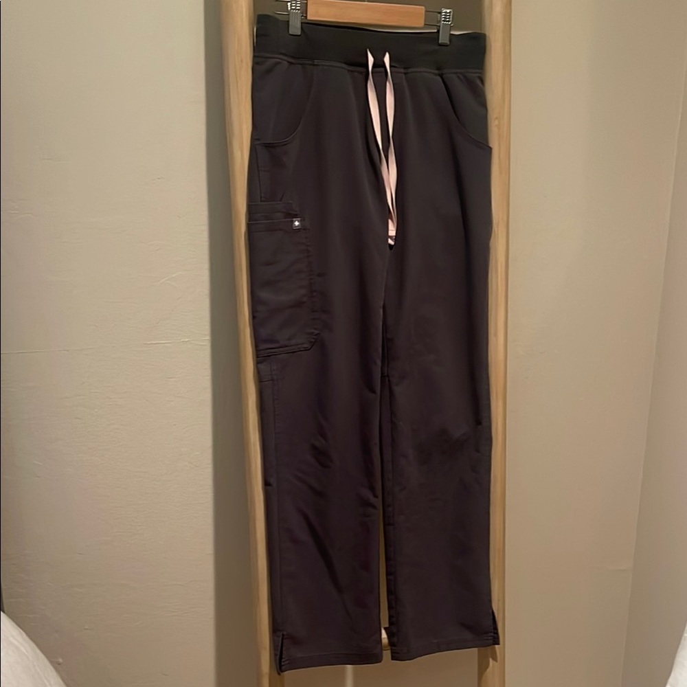 Figs Women’s Cargo Pants in Black with Light Pink Drawstring